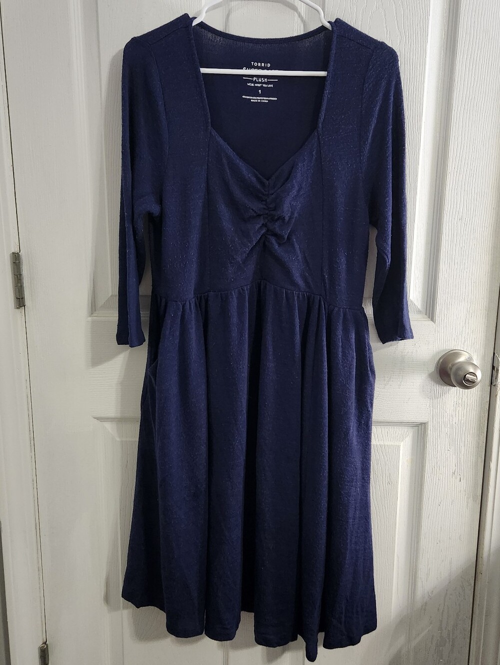 Torrid super soft plush 3/4 sleeve navy skater dress stretch pockets minimalist - Picture 2 of 11